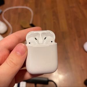 Apple AirPods